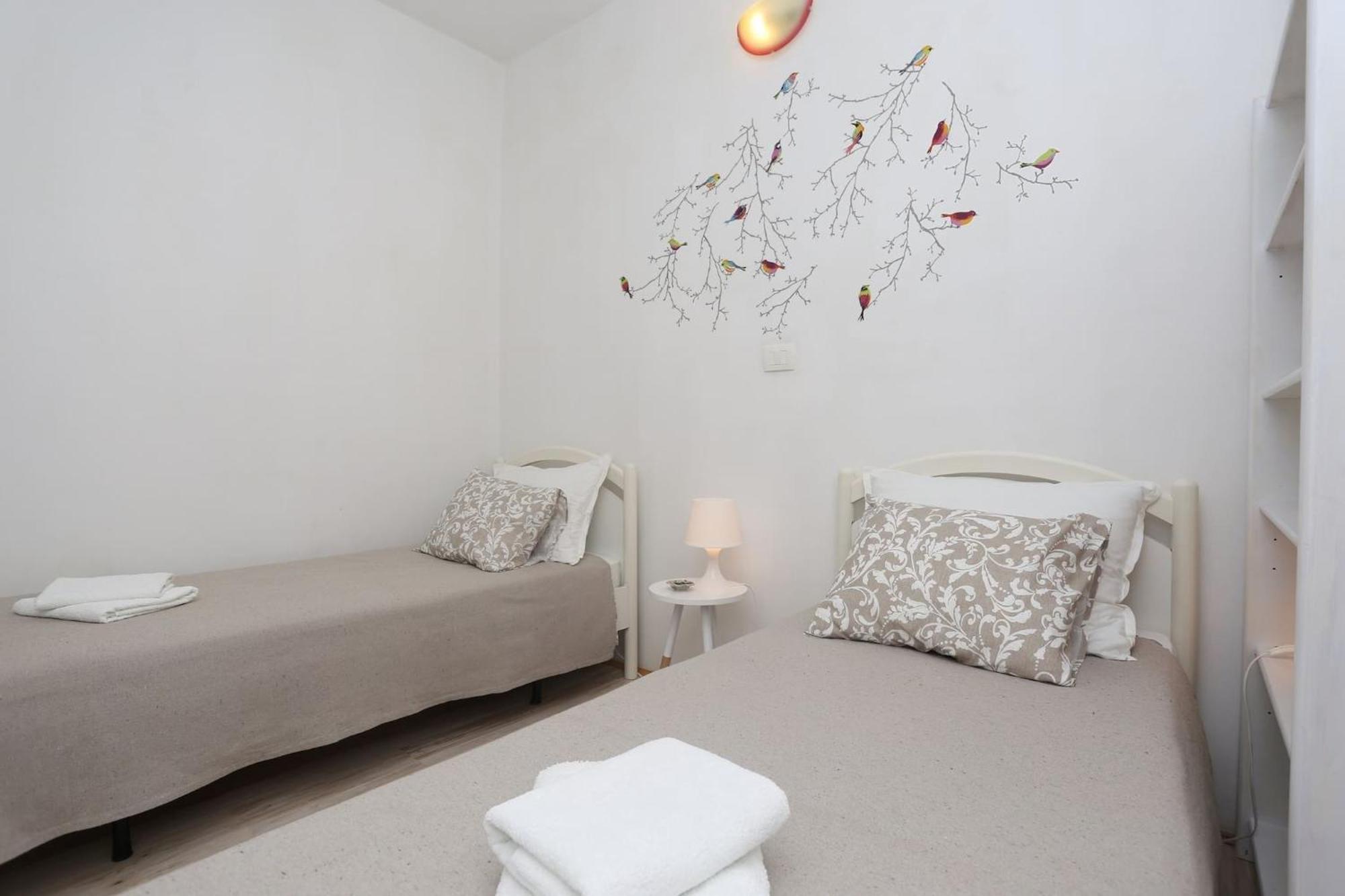 Holiday Home Deborah With Private Pool ラビン エクステリア 写真